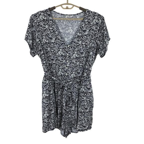 GAP Easy Button Front Romper XXL Navy Blue Floral 688549 short sleeve v-neck - Picture 2 of 10